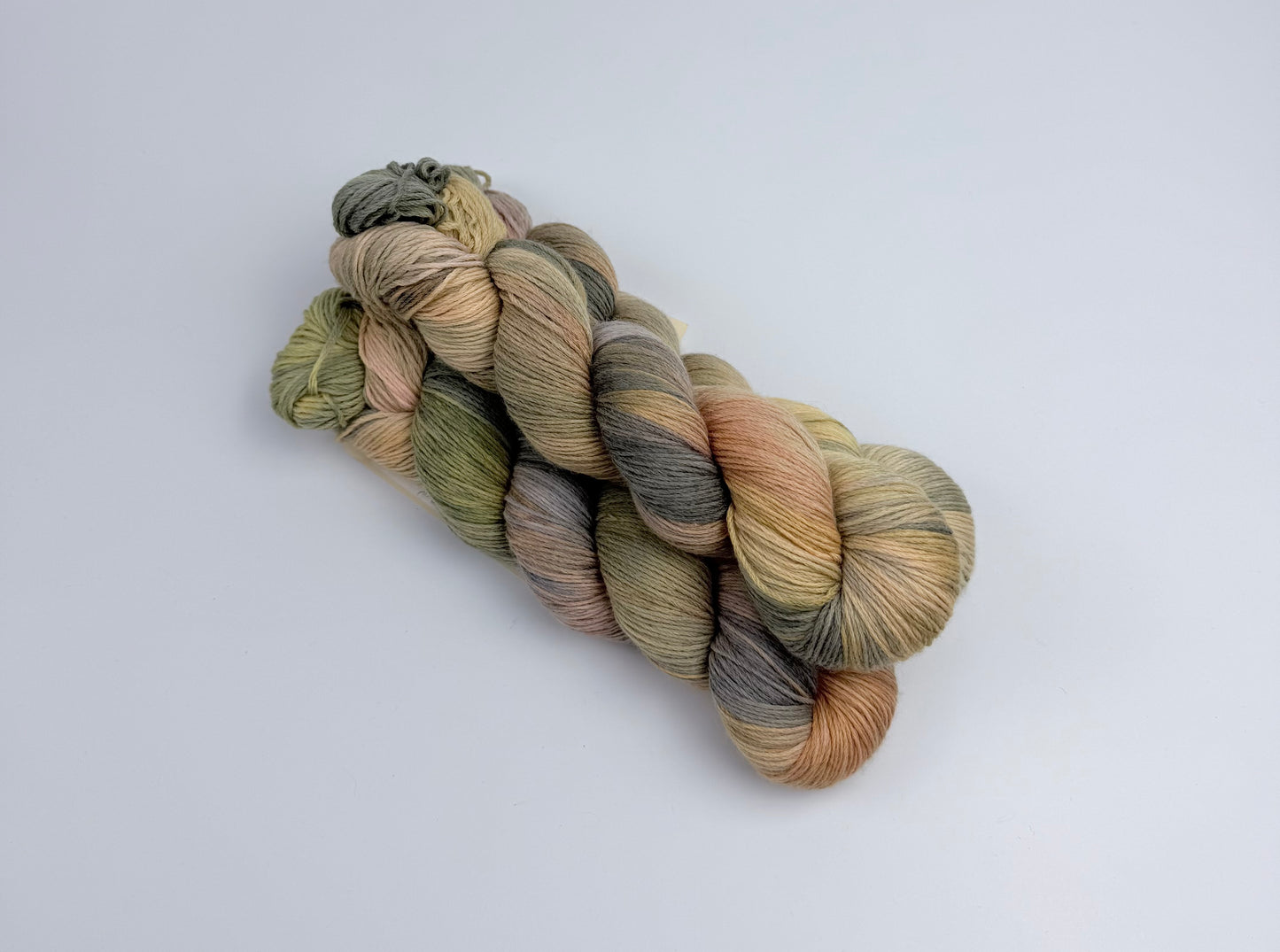 Sock yarn soft 8ply|420m