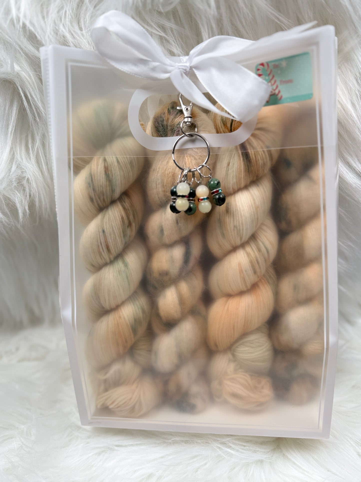 🎁Hand dyed Yarn Gift Set + Handmade Stitch Markers