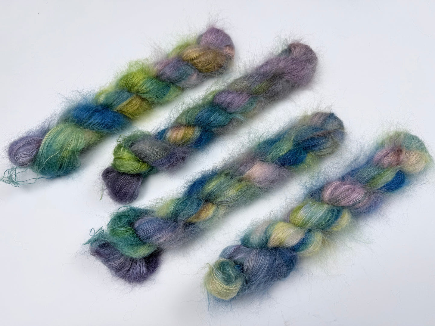 Hand dyed yarn — 50% Mohair / 50% Polyamide — 450m / 50g