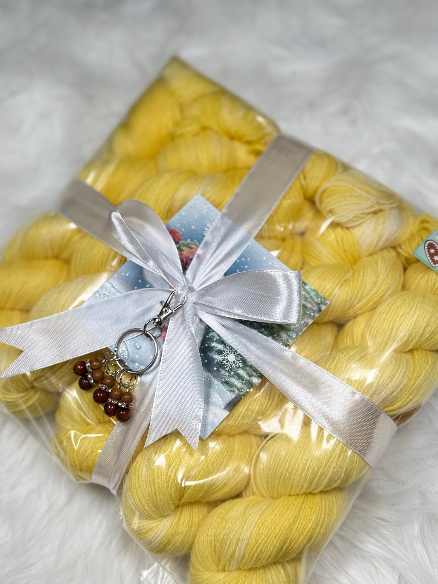 Hamstersyarns – Hand-Dyed Sock Yarn Gift Set (5 Skeins + Stitch Markers)