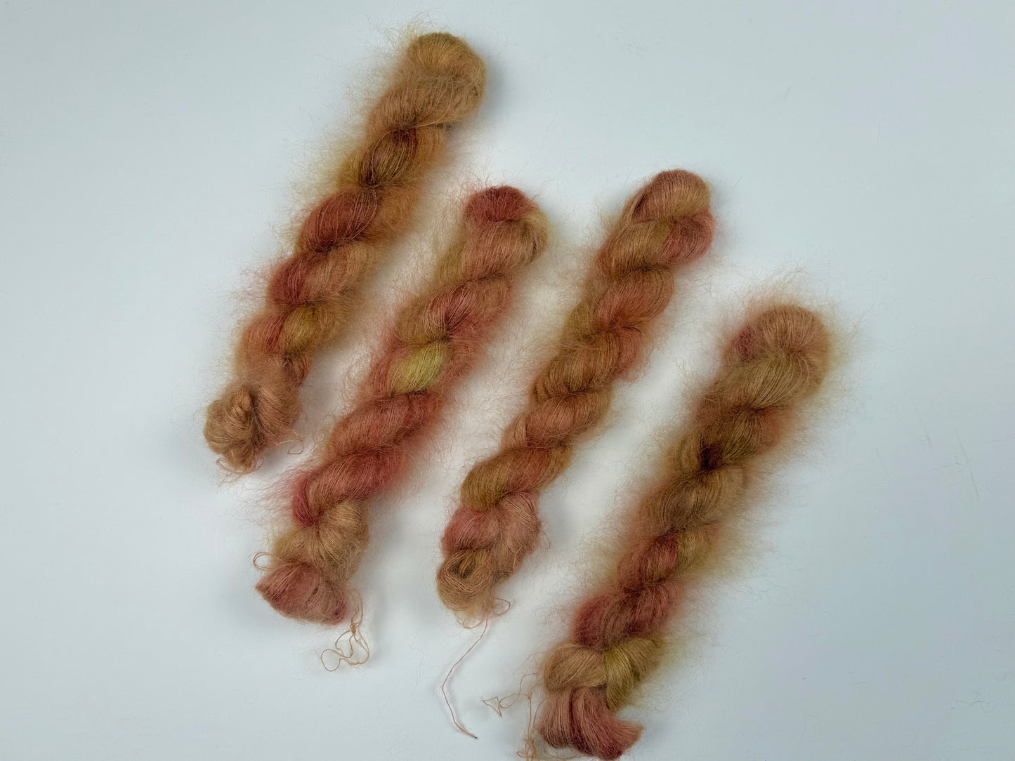 Hand dyed yarn — 50% Mohair / 50% Polyamide — 450m / 50g