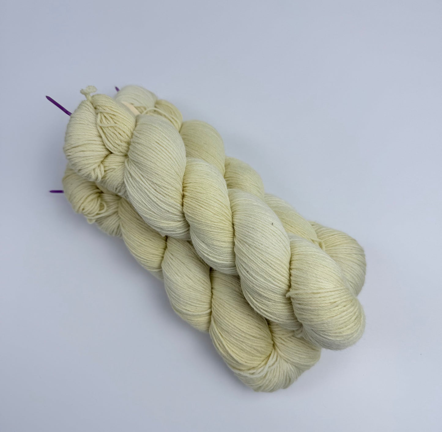 Sock yarn soft 8ply|420m