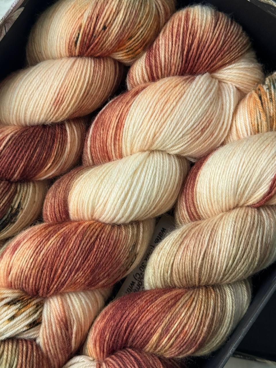 Hand Dyed Sock Yarn Merino Nylon 100g 400m