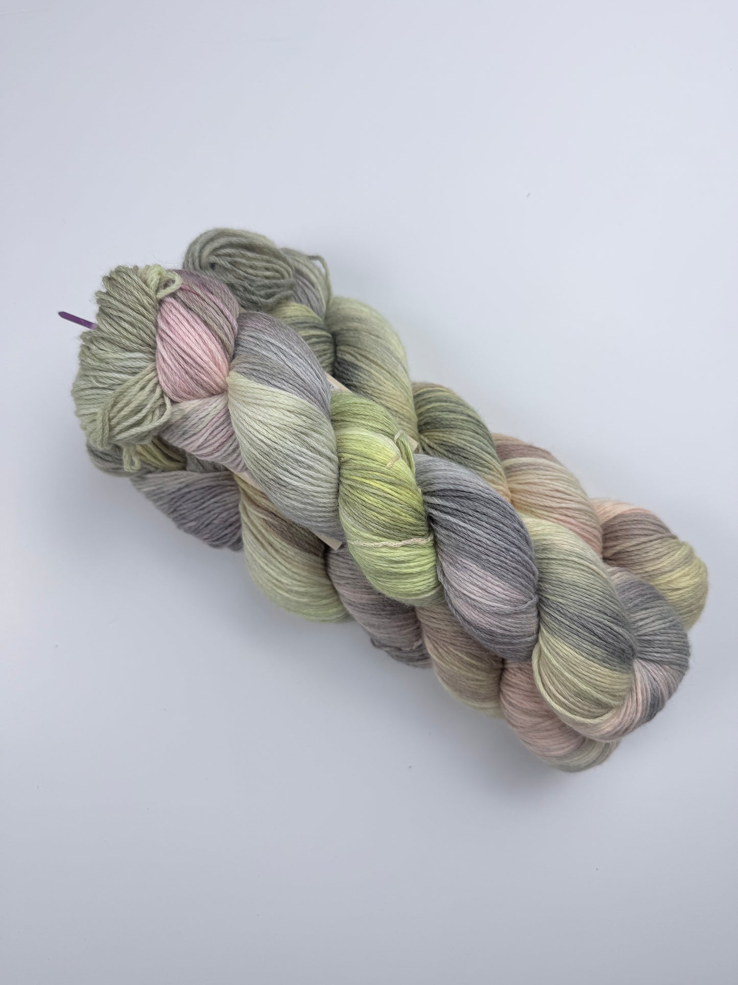 Sock yarn soft 8ply|420m