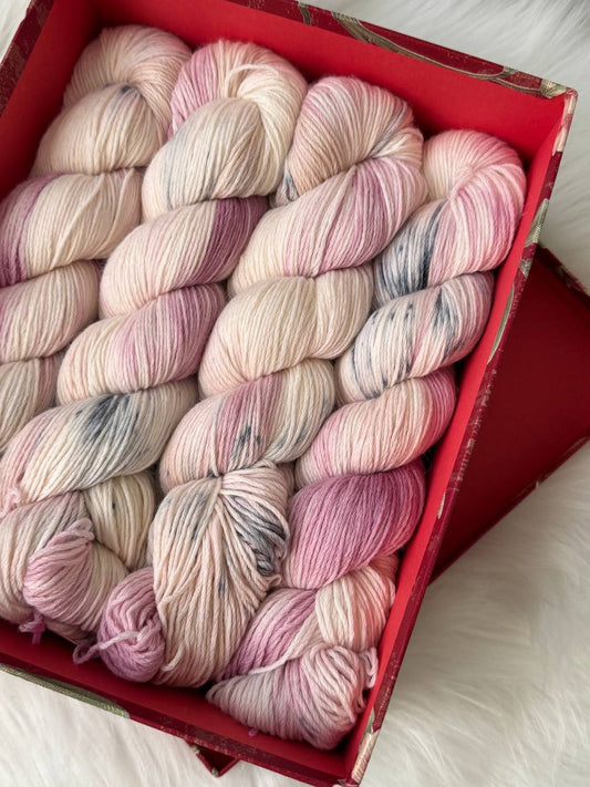 Sock Yarn Fingering Hand Dyed Merino Nylon 100g 420m – Aurora Walk Blush Aurora