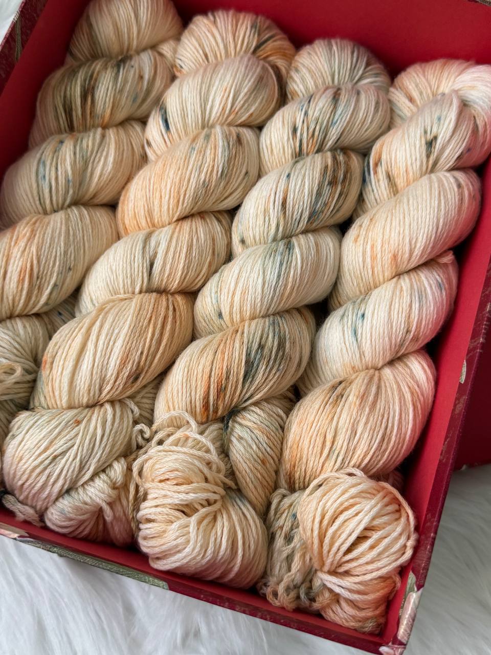 Sock Yarn Fingering Hand Dyed Merino Nylon 100g 420m – Aurora Walk Soft Apricot Mist