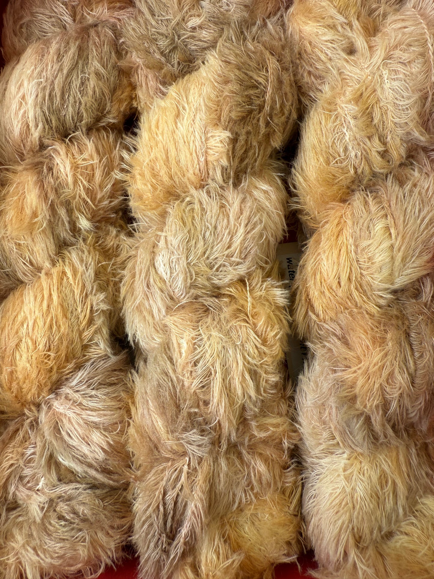 Hand dyed yarn 🥮 Colour: “Honey Biscuit”
from the Dream Fuzz collection
