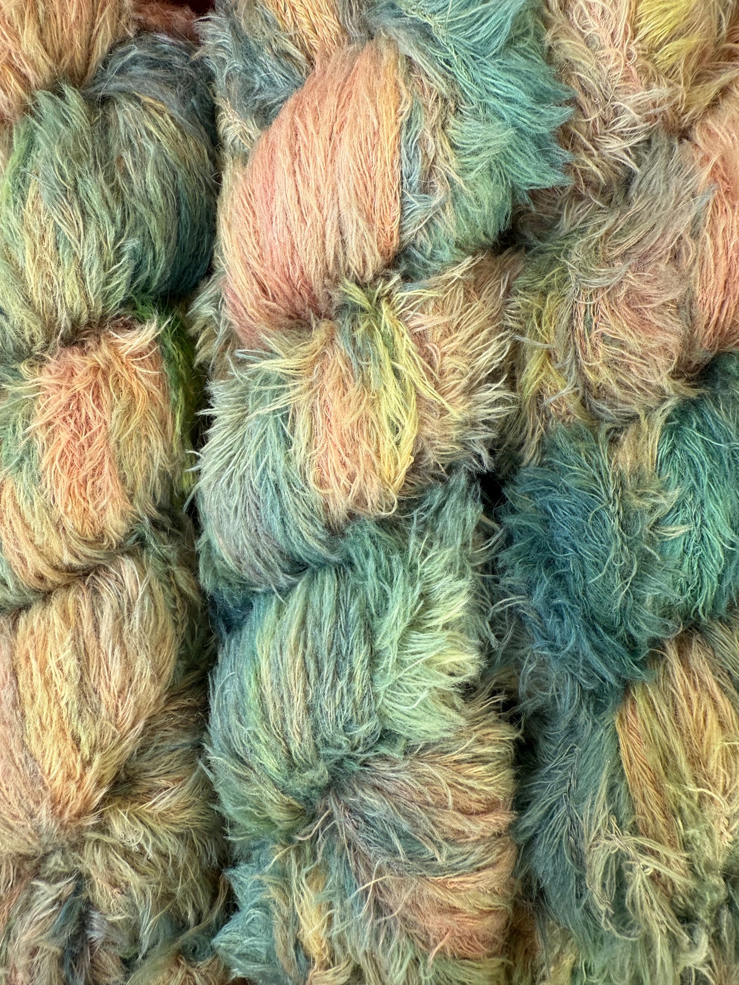 Hand dyed yarn 🌿 Colour: “Moss Garden”
from the Dream Fuzz collection