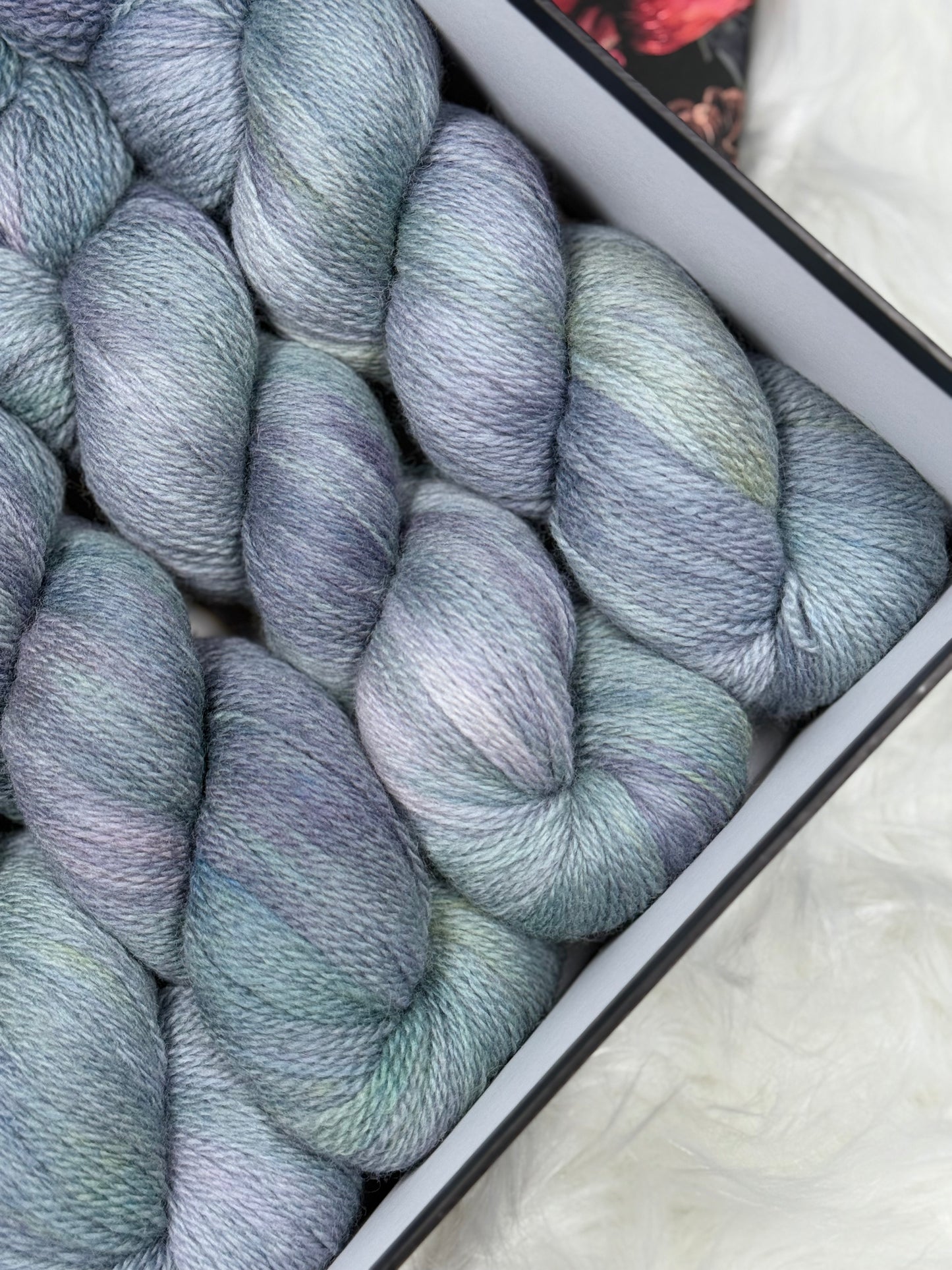 Hand dyed yarn Shetland Wool