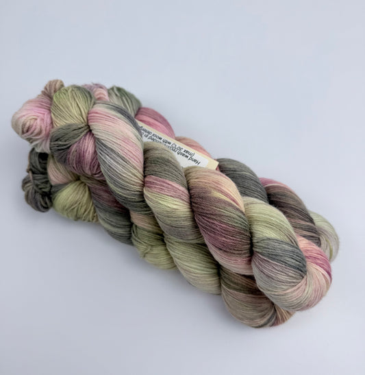 Sock yarn soft 8ply|420m