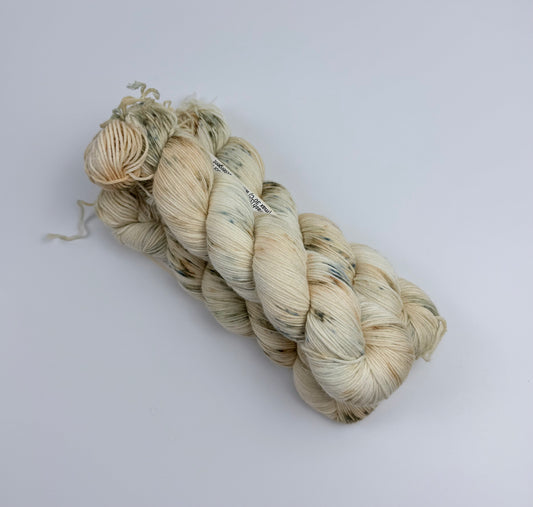 Sock yarn soft 8ply|420m
