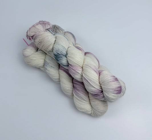 Sock yarn soft 8ply|420m