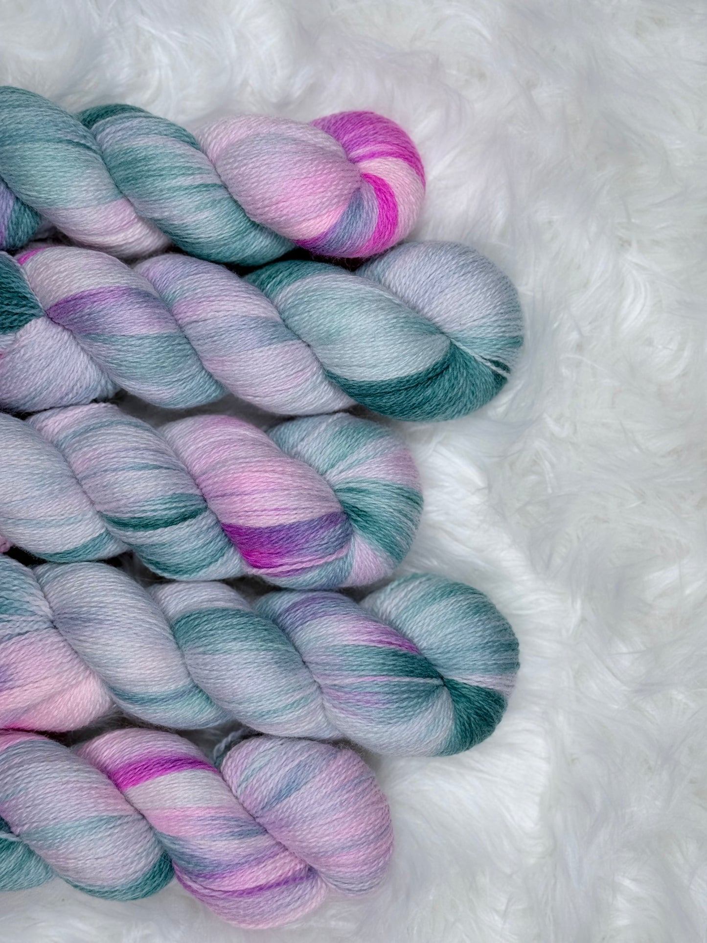 Hand dyed yarn Shetland