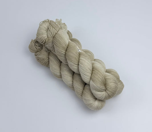 Sock yarn soft 8ply|420m