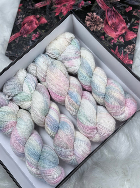 Hand dyed yarn Shetland Wool