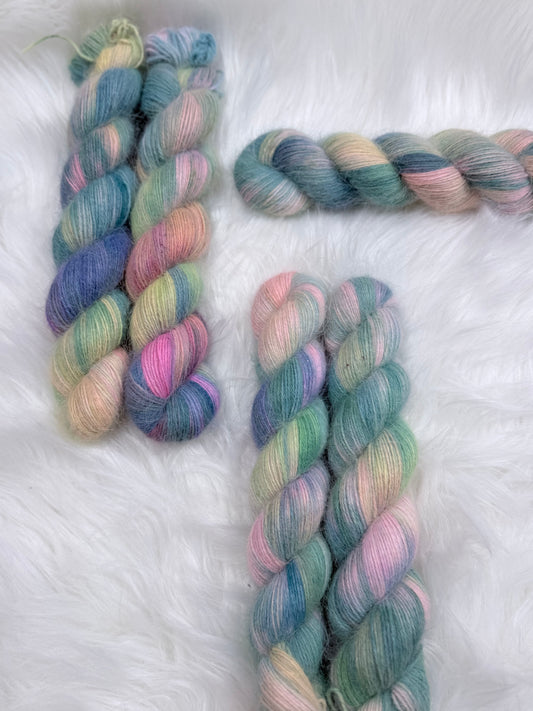 Hand dyed yarn angora/merino/polyamide