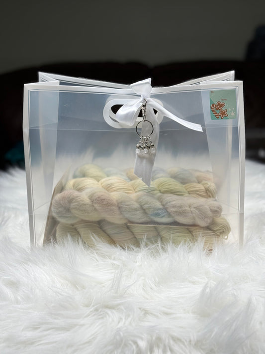 🎁 Hand Dyed Yarn Gift Set + Handmade Stitch Markers