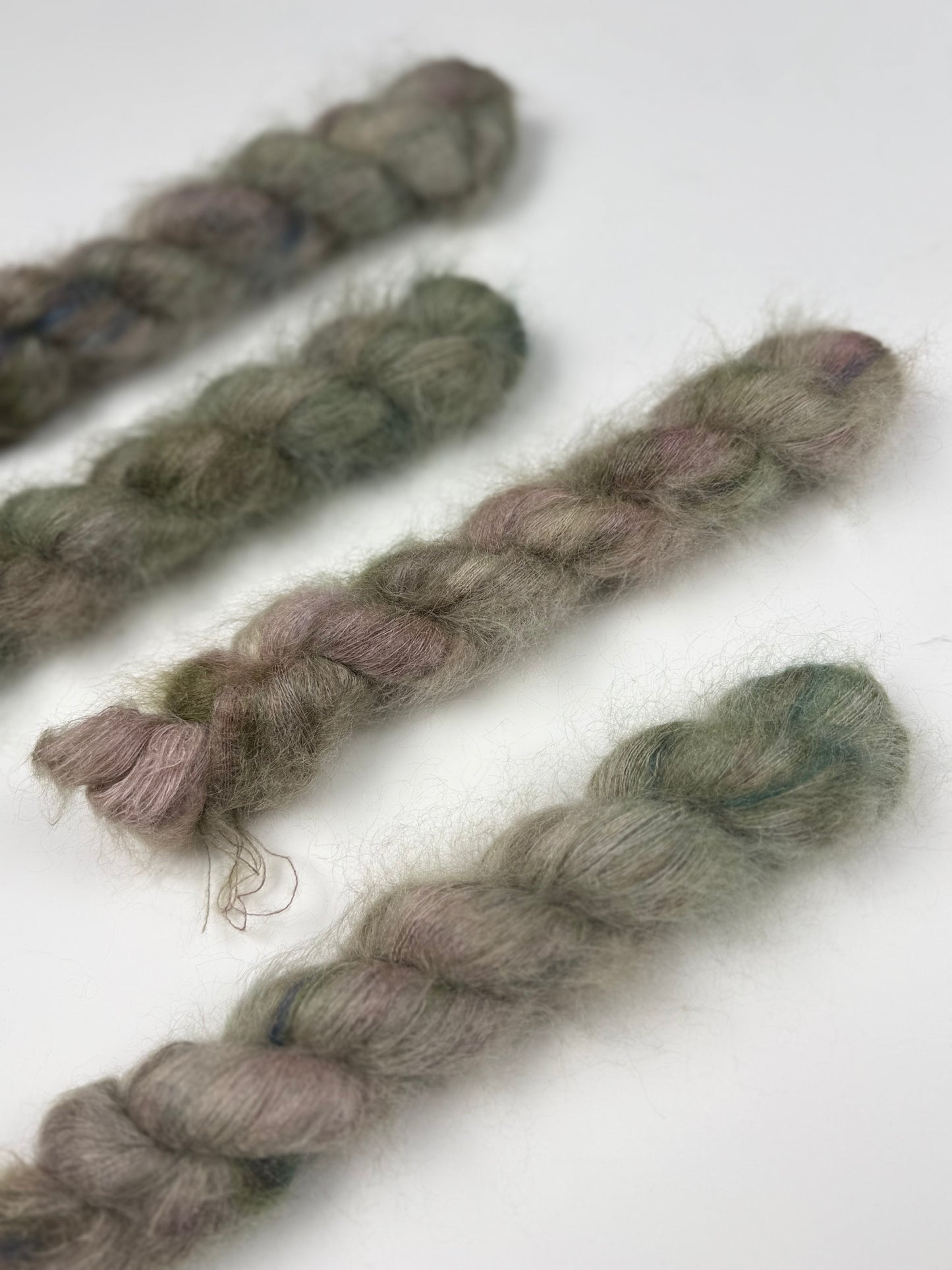 Hand dyed yarn — 50% Mohair / 50% Polyamide — 450m / 50g