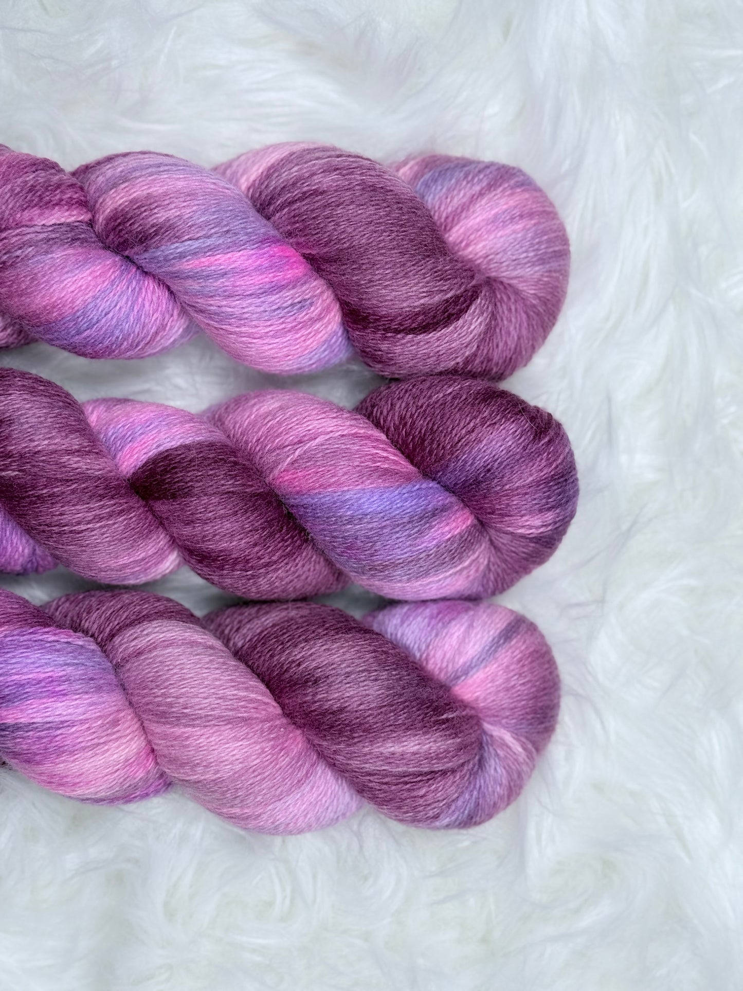 Hand dyed yarn Shetland