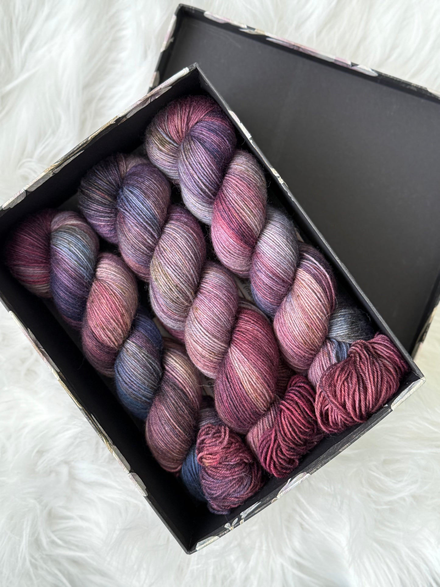 Hand Dyed Sock Yarn Merino Nylon 100g 400m