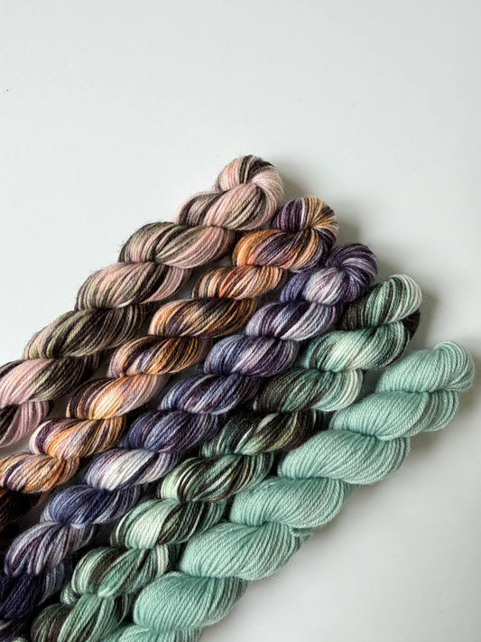 Hand Dyed Sock Yarn Mini Set | Fingering Weight Merino Nylon | 5×20g Mini Skeins |Misty Veil 💜| #1014