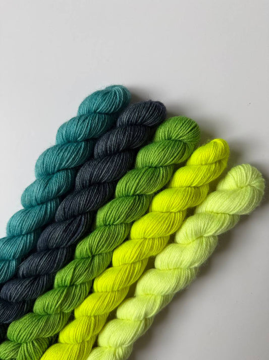 Hand Dyed Sock Yarn Mini Set | Fingering Weight Merino Nylon | 5×20g Mini Skeins | Lime Lagoon 🍋| #1016