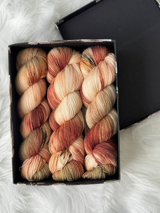 Hand Dyed Sock Yarn Merino Nylon 100g 400m