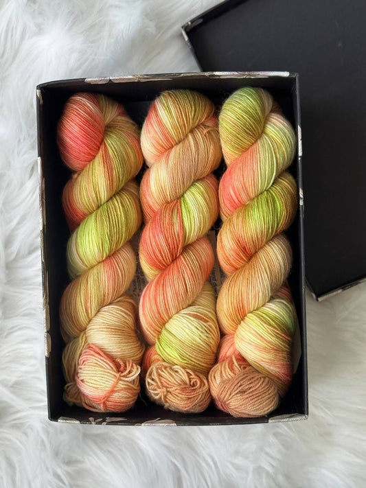 Hand Dyed Sock Yarn Merino Nylon 100g 400m