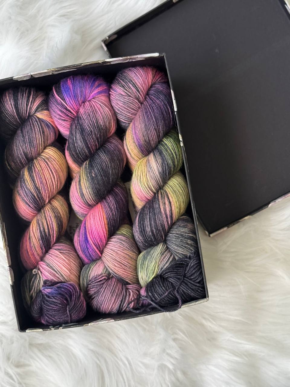 Hand Dyed Sock Yarn Merino Nylon 100g 400m