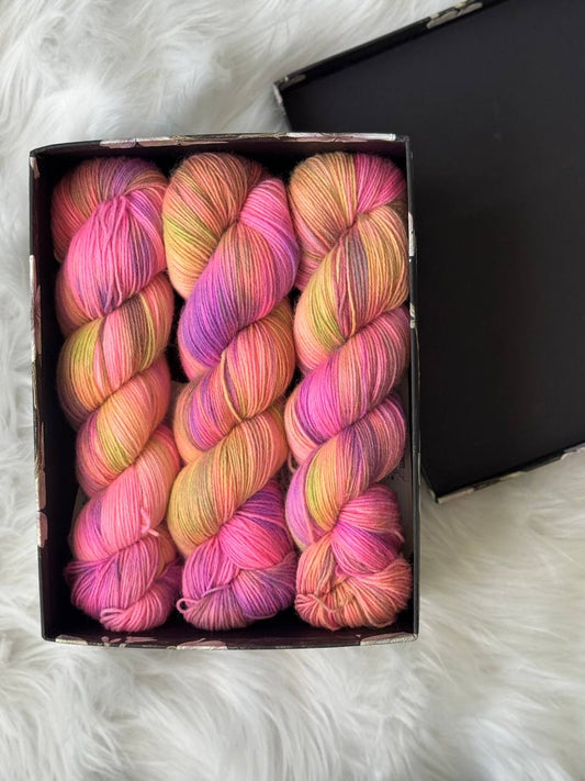 Hand Dyed Sock Yarn Merino Nylon 100g 400m