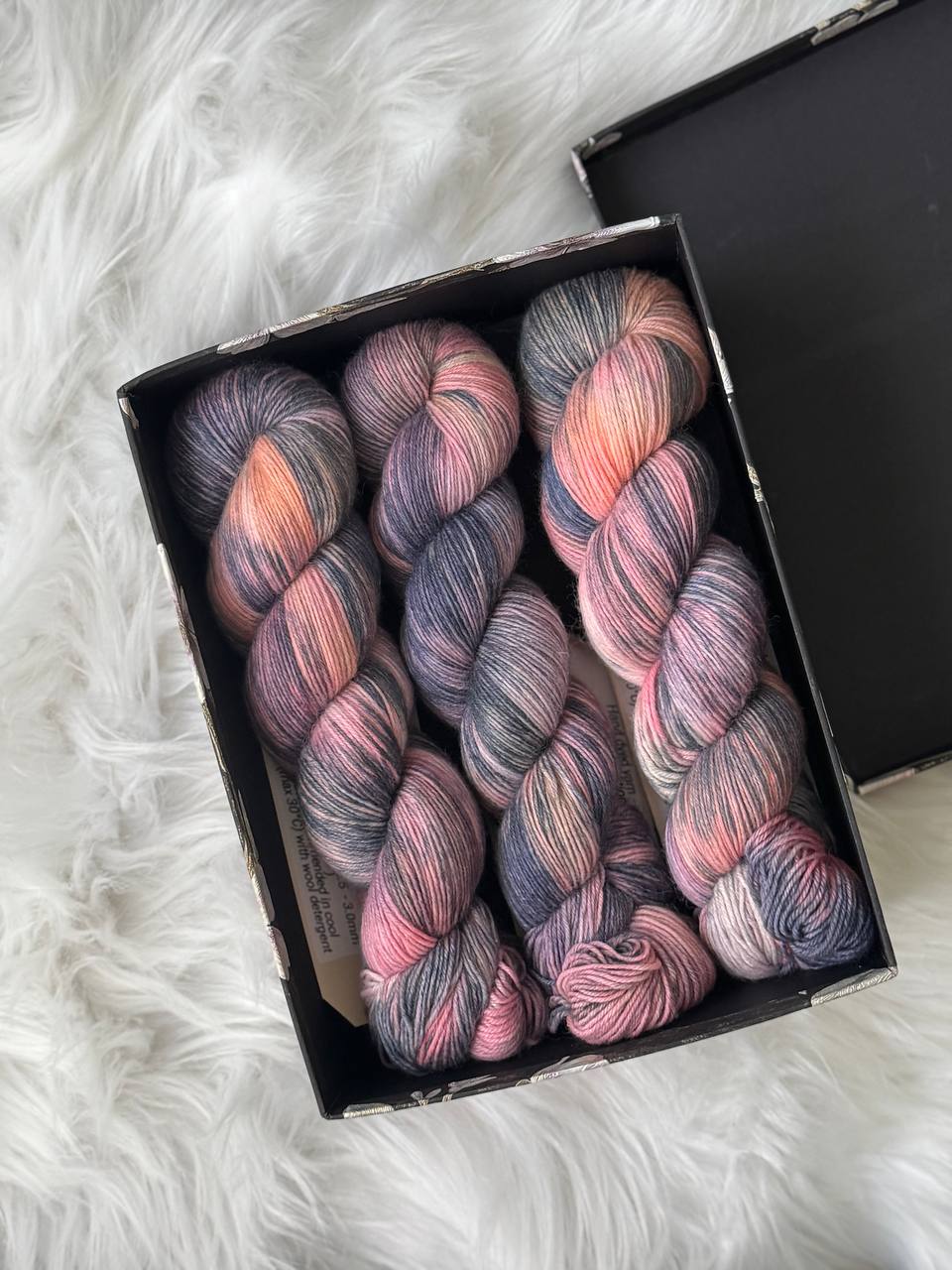 Hand Dyed Sock Yarn Merino Nylon 100g 400m