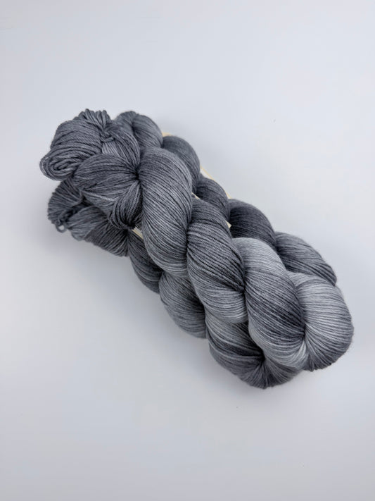 Sock yarn soft 8ply|420m