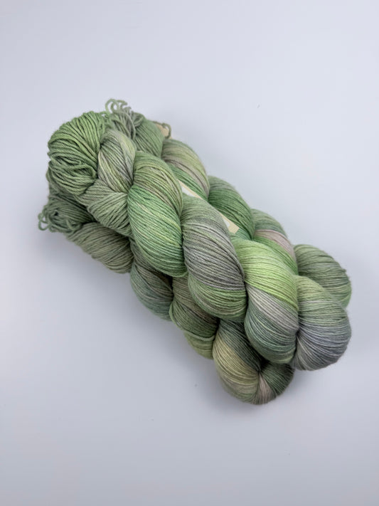 Sock yarn soft 8ply|420m