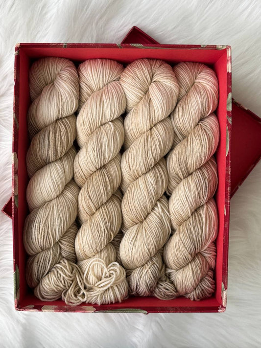 Sock Yarn Fingering Hand Dyed Merino Nylon 100g 420m – Aurora Walk Whispered Sand