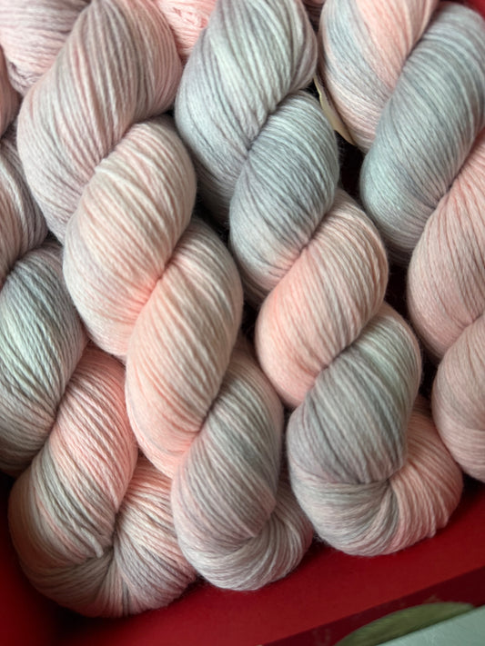 Sock Yarn Fingering Hand Dyed Merino Nylon 100g 420m – Aurora Walk Frosted Petal