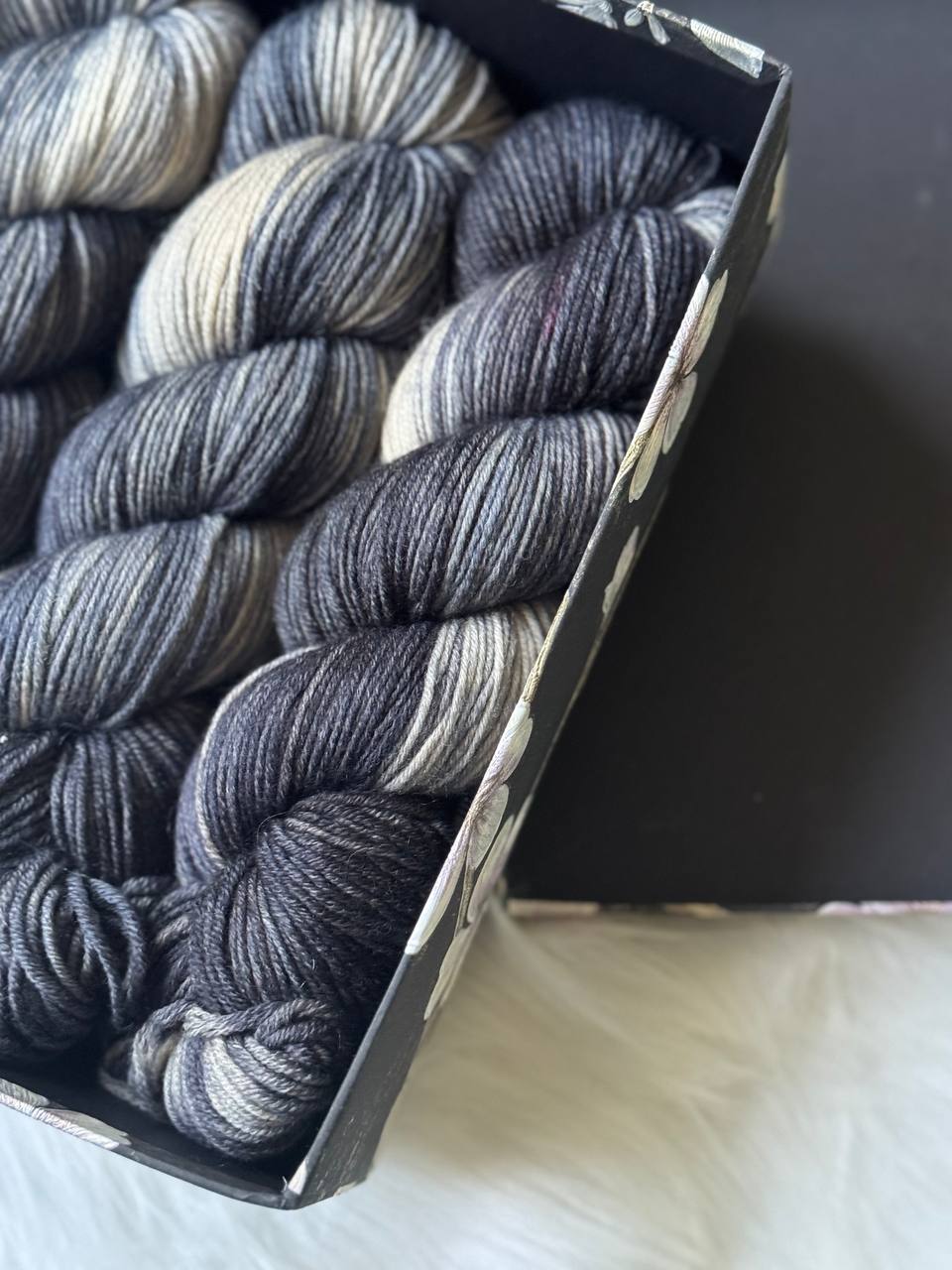 Merino Yarn – 100% Superwash Merino – 250m / 100g Ash Sonata