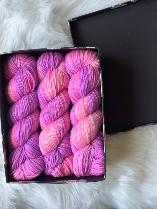 Merino Yarn – 100% Superwash Merino – 250m / 100g Pink Serenade
