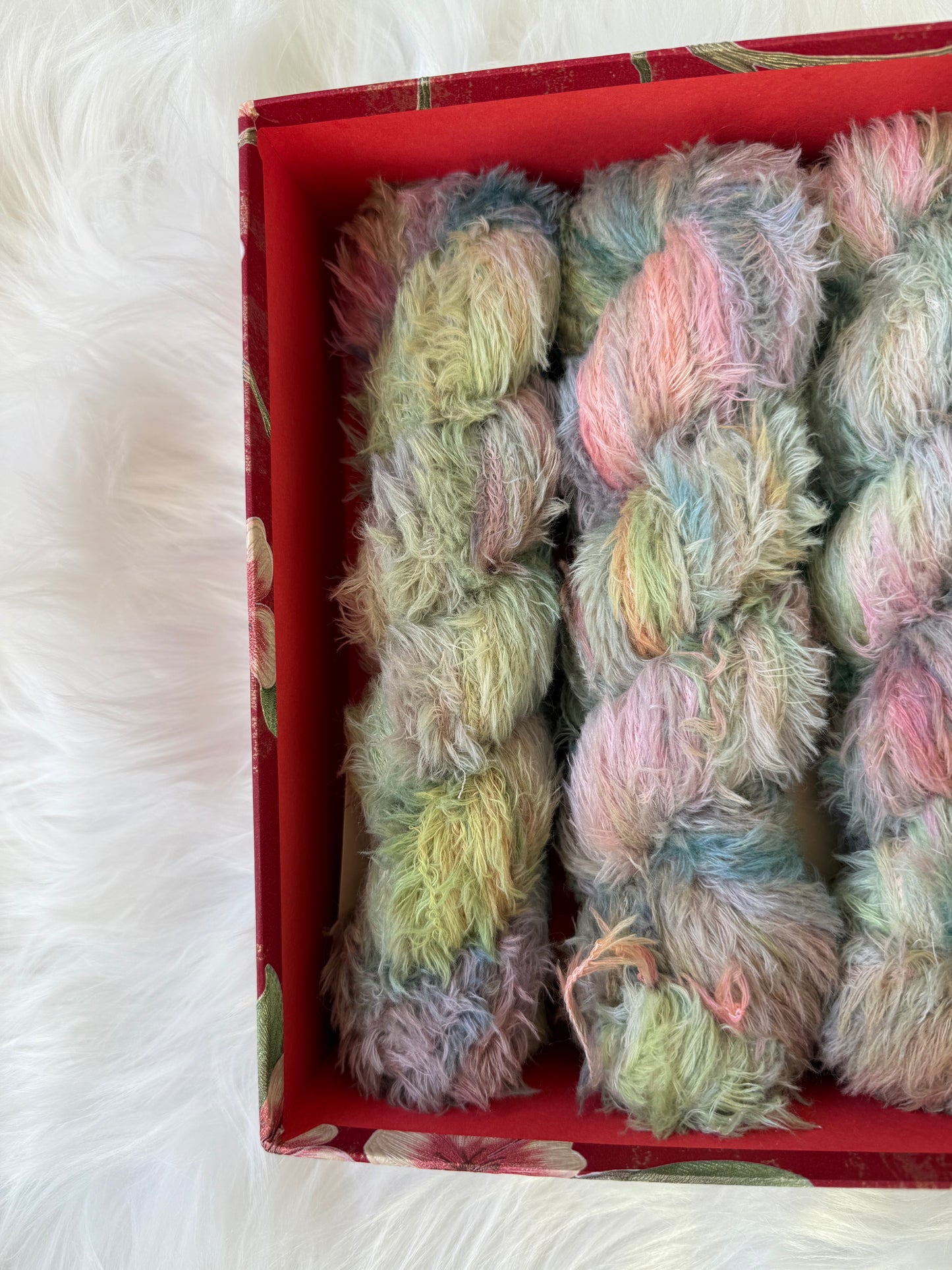 Hand dyed yarn 🌸 Colour: “Pastel Mirage”
from the Dream Fuzz collection