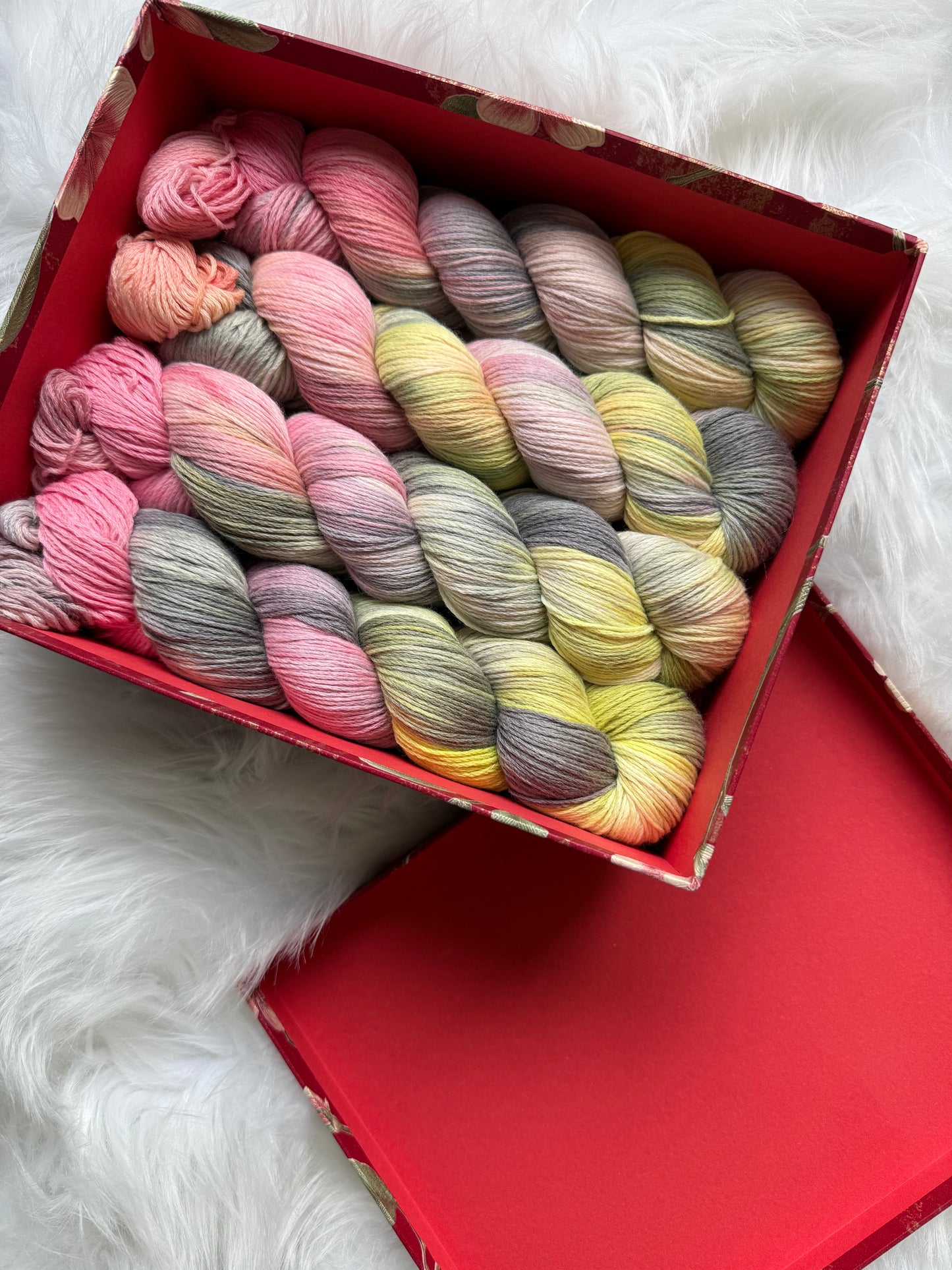 Sock Yarn Fingering Hand Dyed Merino Nylon 100g 420m – Aurora Walk Spring Reverie