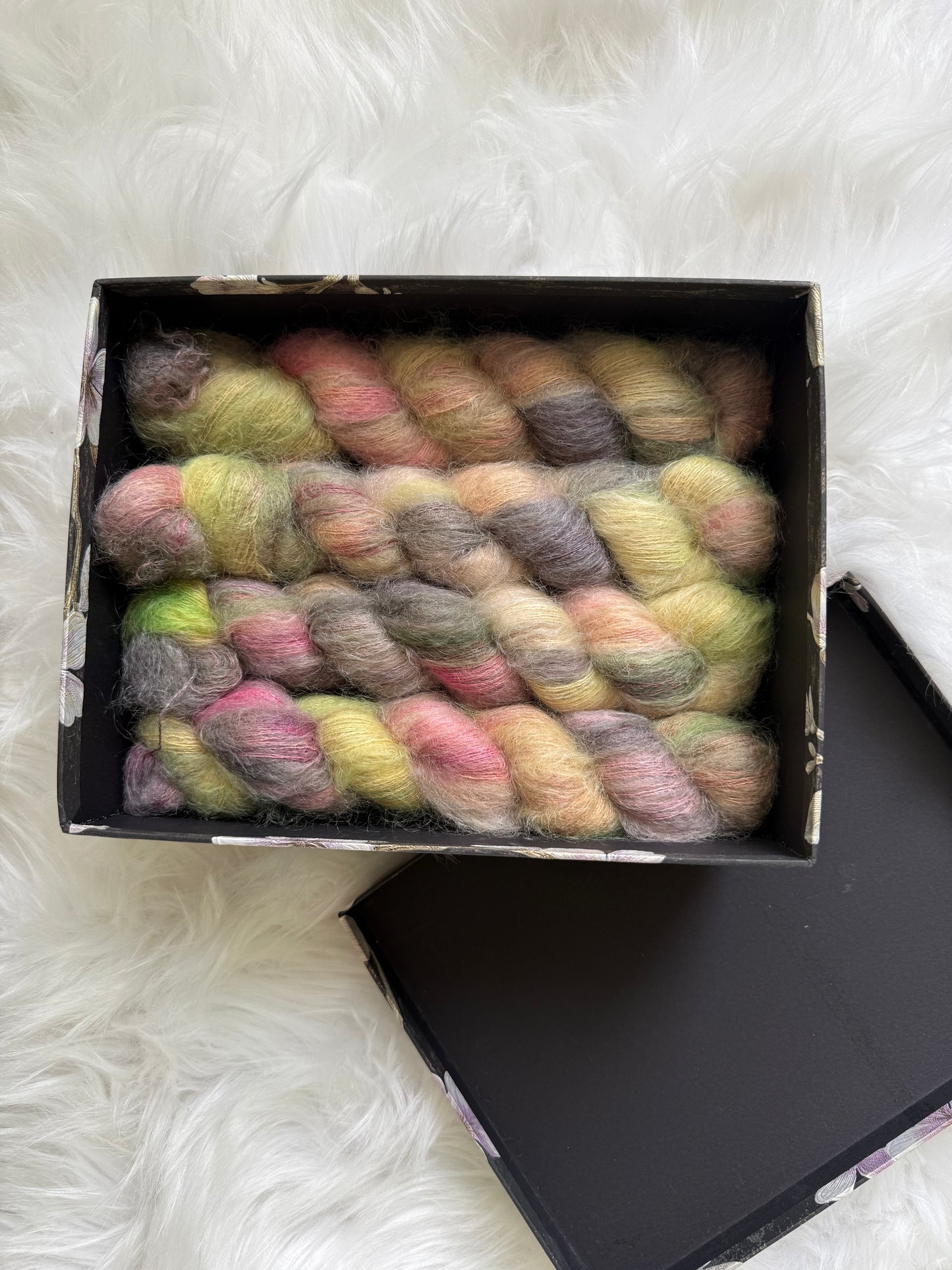 Hand dyed yarn 🌿 Colorway: “Misty Garden”